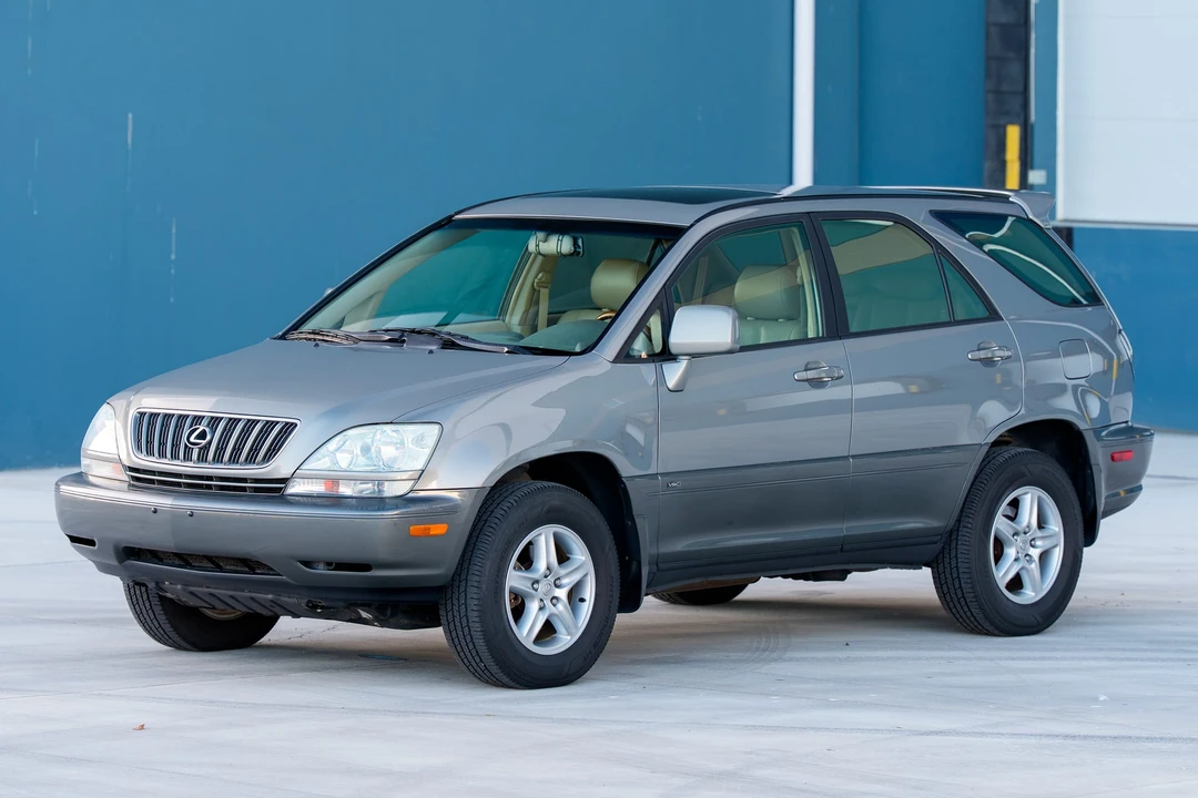 2003 Lexus RX 1st Gen - Image 3 of 31