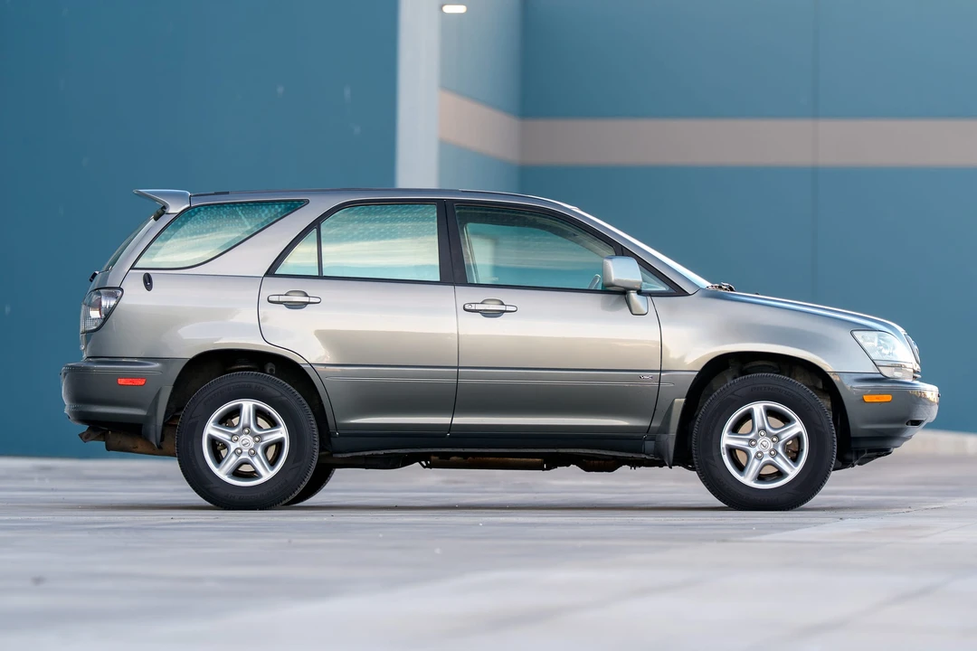 2003 Lexus RX 1st Gen - Image 25 of 31