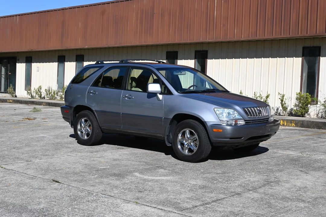 2003 Lexus RX 1st Gen - Image 26 of 31