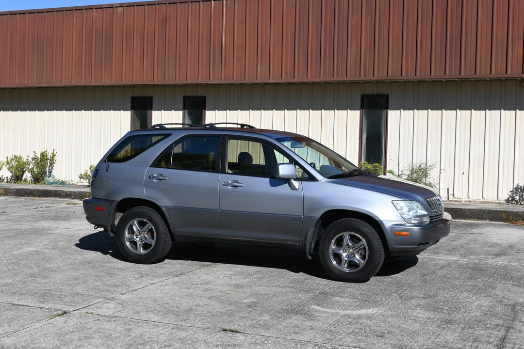 2003 Lexus RX 1st Gen - Image 25 of 31