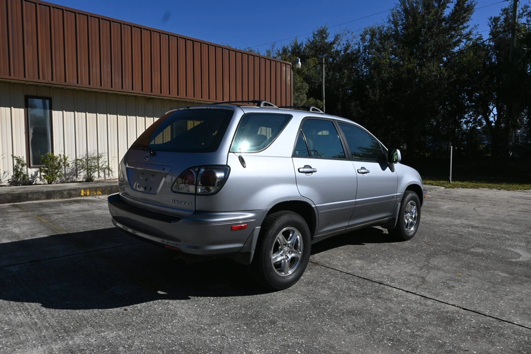 2003 Lexus RX 1st Gen - Image 21 of 31