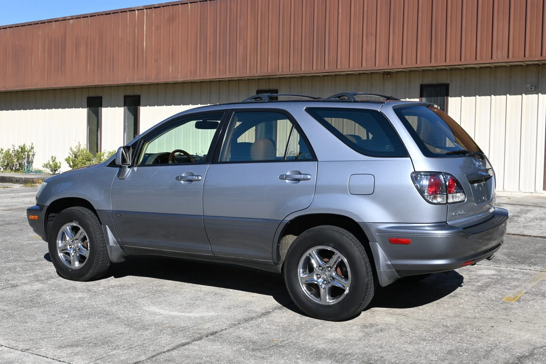 2003 Lexus RX 1st Gen - Image 16 of 31