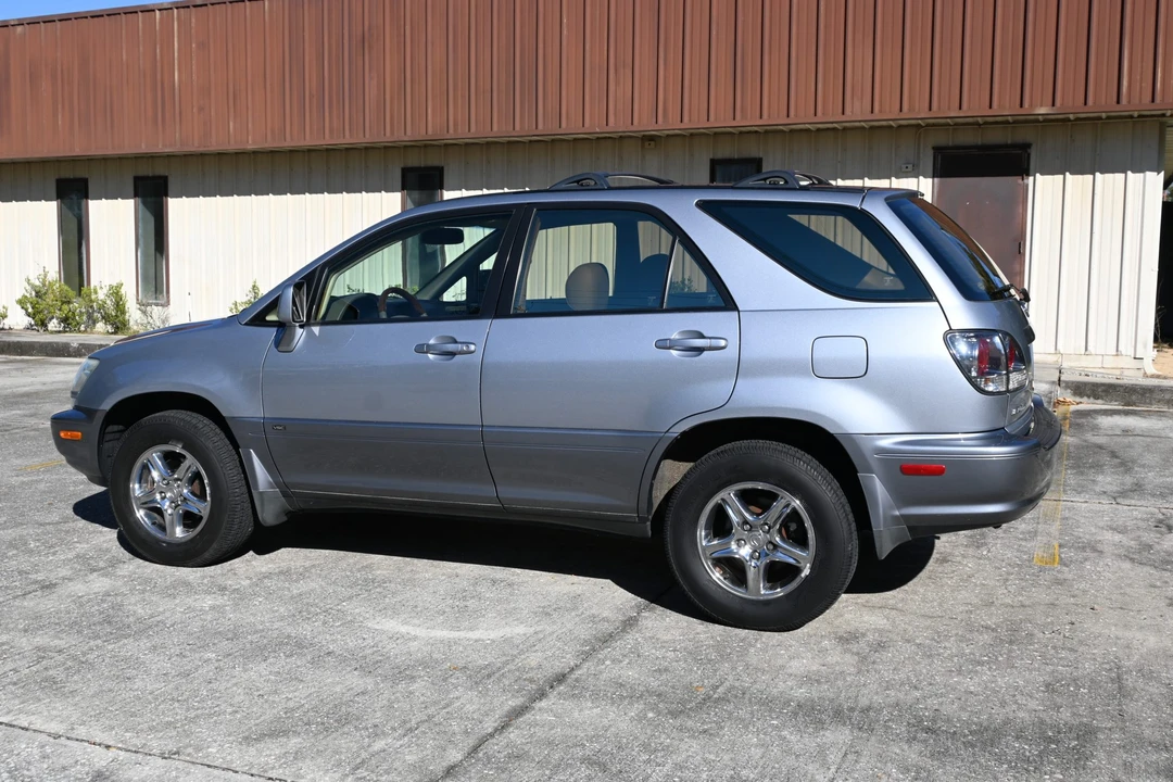 2003 Lexus RX 1st Gen - Image 15 of 31