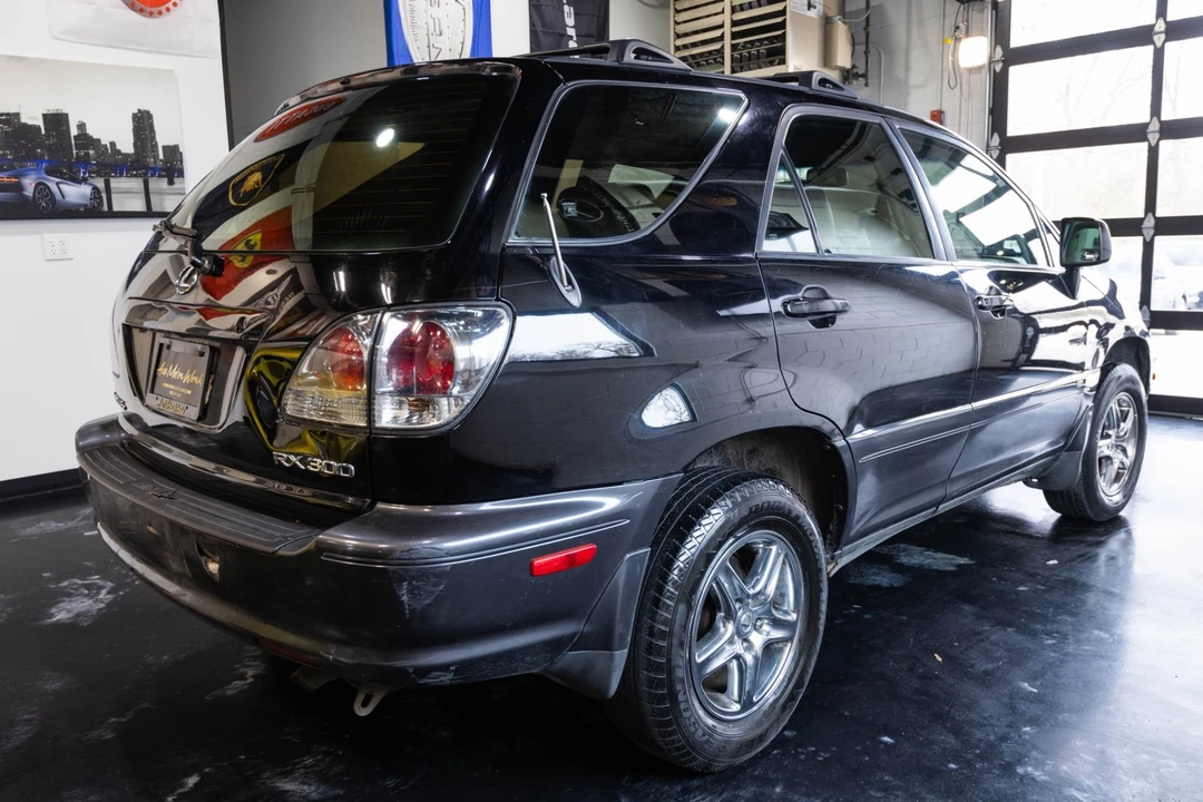 2003 Lexus RX 1st Gen - Image 10 of 21
