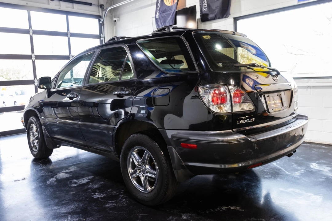 2003 Lexus RX 1st Gen - Image 8 of 21