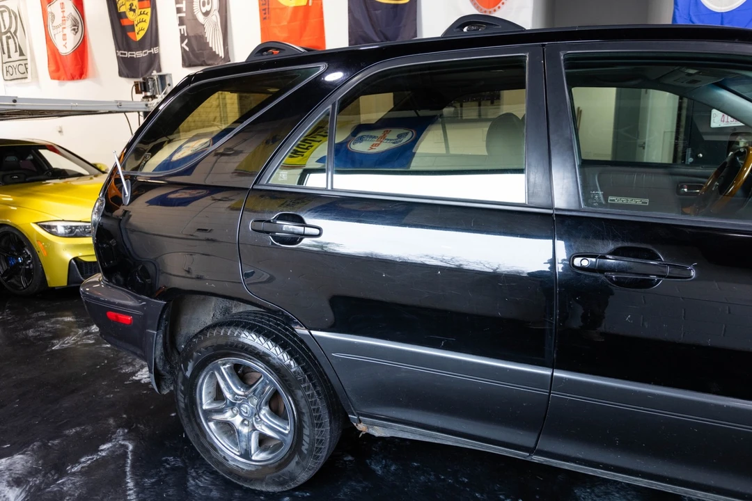 2003 Lexus RX 1st Gen - Image 11 of 21