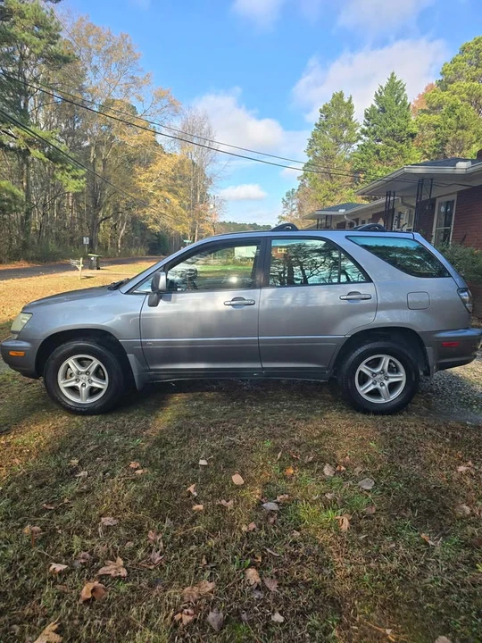 2003 Lexus RX 1st Gen - Image 5 of 10