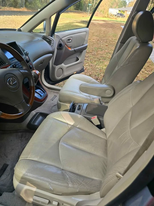 2003 Lexus RX 1st Gen - Image 9 of 10