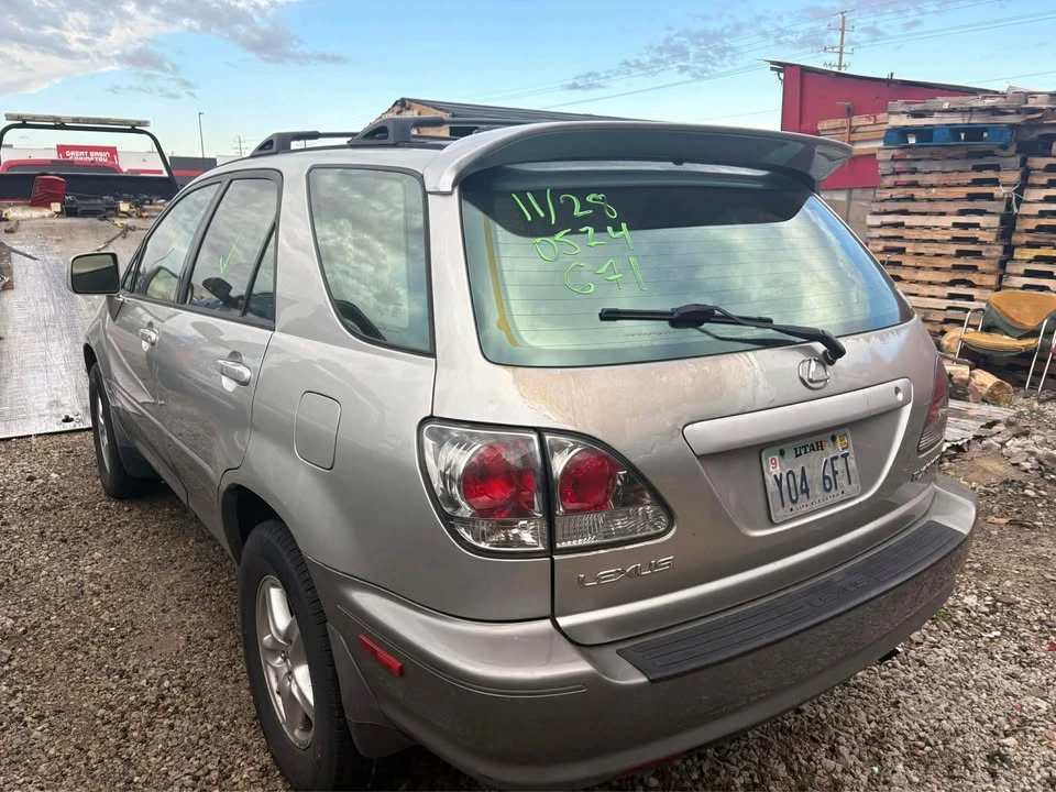 2003 Lexus RX 1st Gen - Image 3 of 5