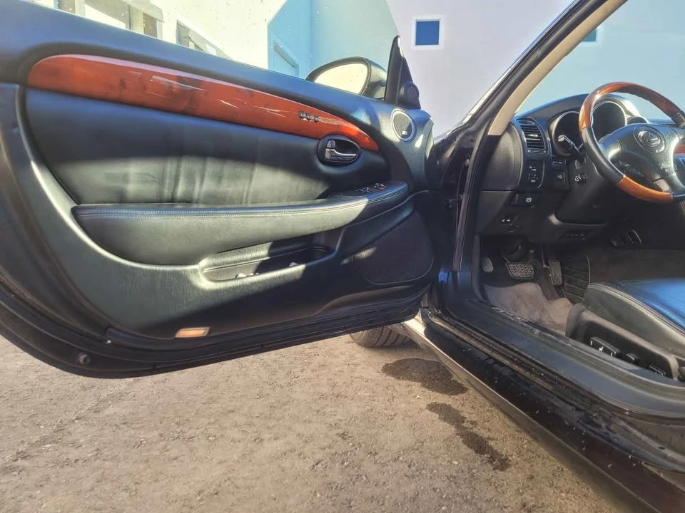 2003 Lexus SC430 - Image 8 of 16