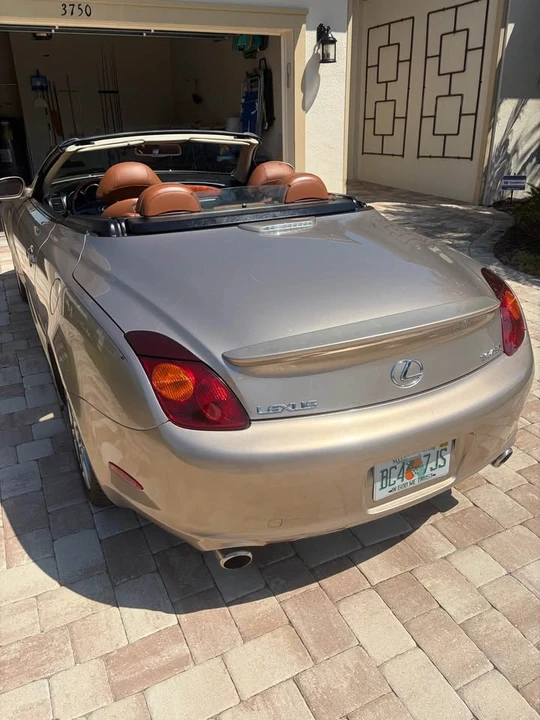2003 Lexus SC430 - Image 2 of 10
