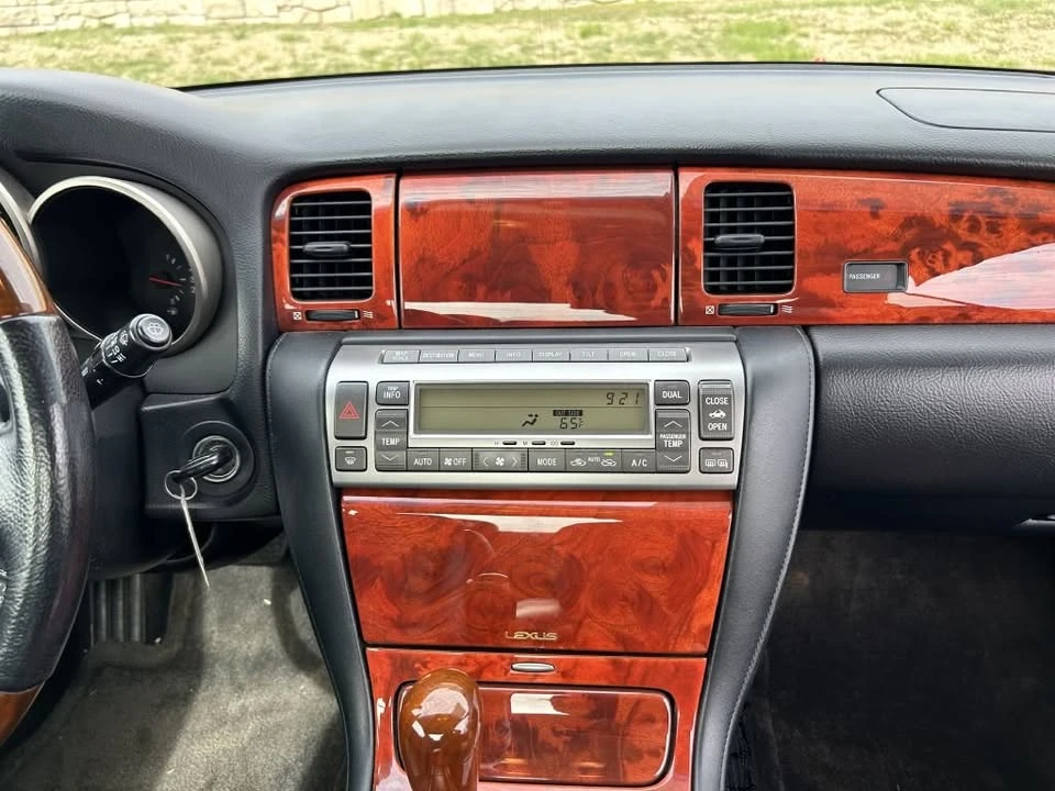 2003 Lexus SC430 - Image 18 of 20