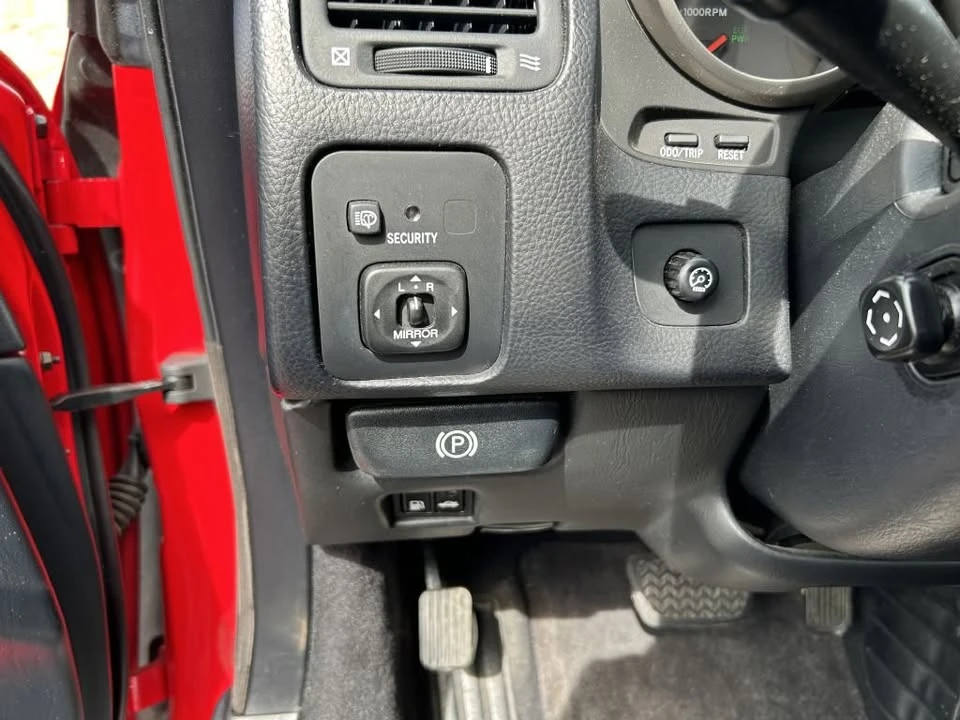 2003 Lexus SC430 - Image 11 of 20