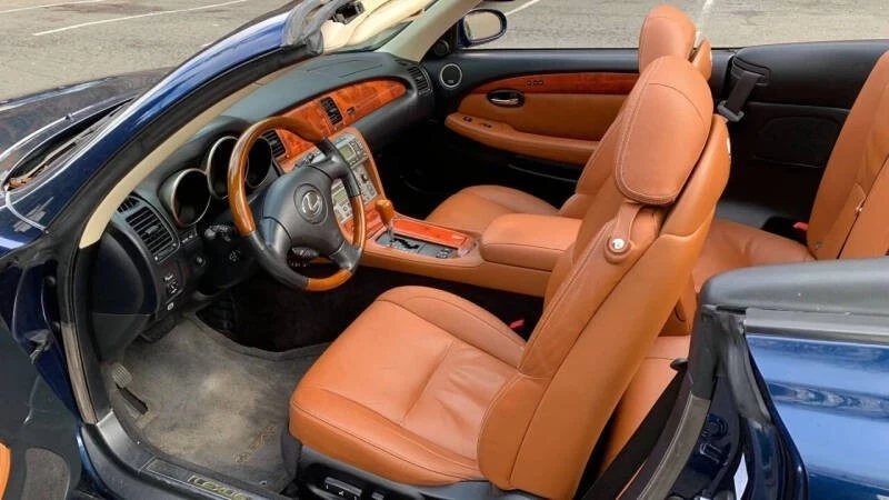 2003 Lexus SC430 - Image 10 of 21