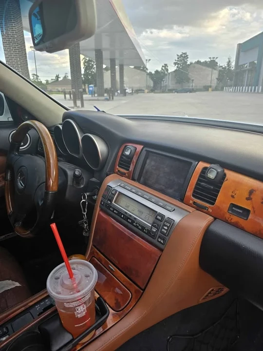 2003 Lexus SC430 - Image 7 of 16