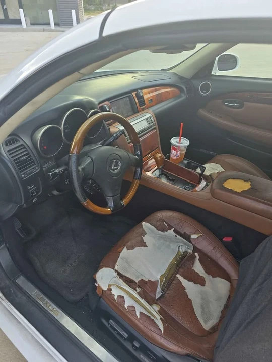 2003 Lexus SC430 - Image 10 of 16