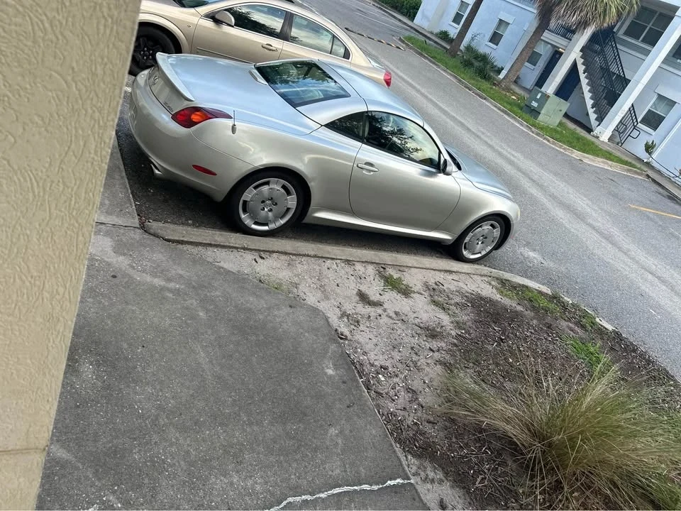 2003 Lexus SC430 - Image 2 of 4