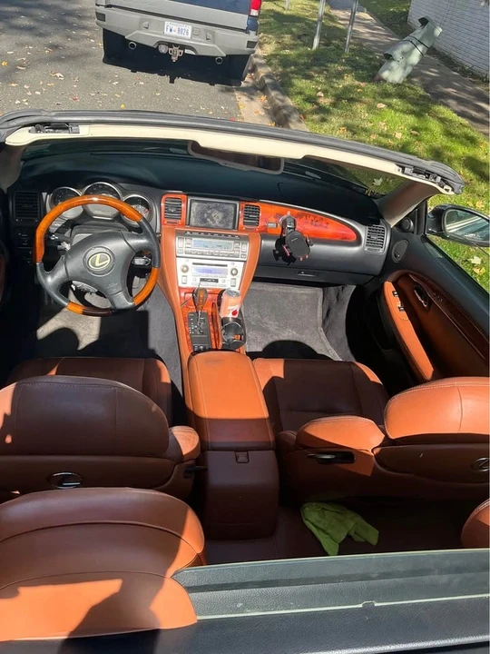 2003 Lexus SC430 - Image 3 of 11