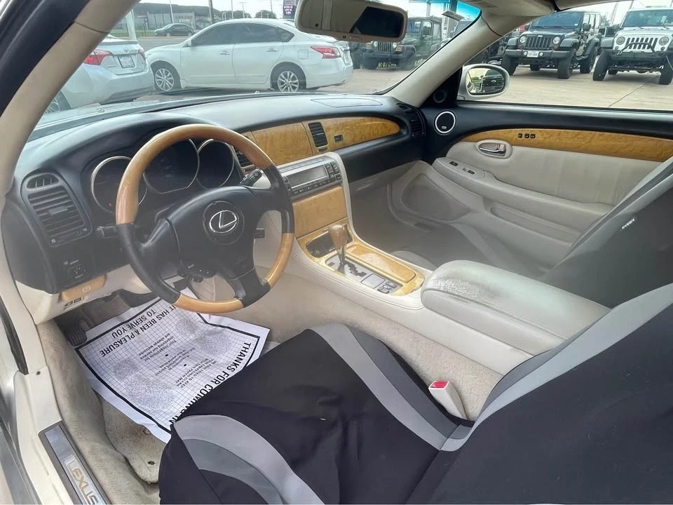 2003 Lexus SC430 - Image 10 of 13
