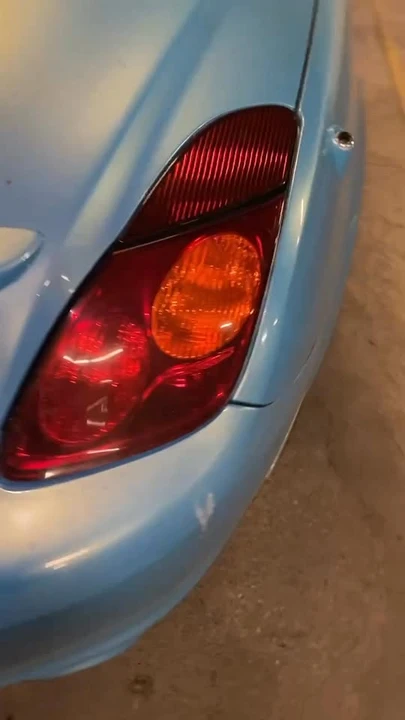 2003 Lexus SC430 - Image 2 of 2