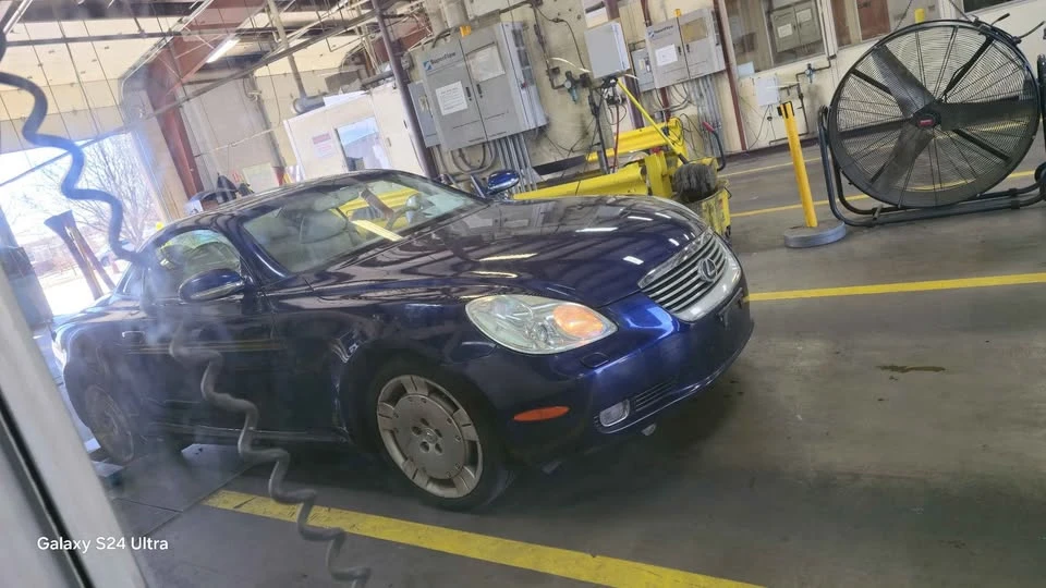 2003 Lexus SC430 - Image 11 of 19