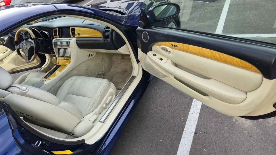 2003 Lexus SC430 - Image 6 of 19