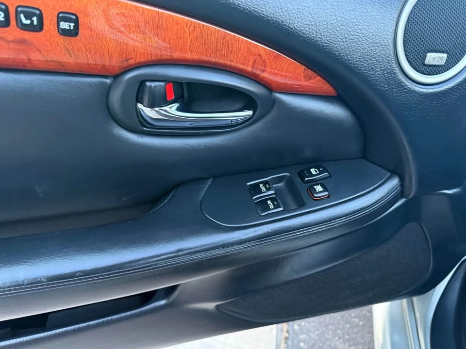 2003 Lexus SC430 - Image 17 of 21