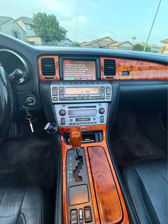 2003 Lexus SC430 - Image 19 of 21