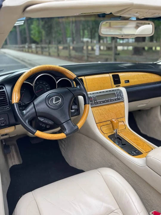 2003 Lexus SC430 - Image 15 of 20