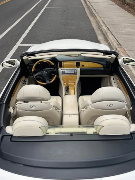 2003 Lexus SC430 - Image 18 of 20