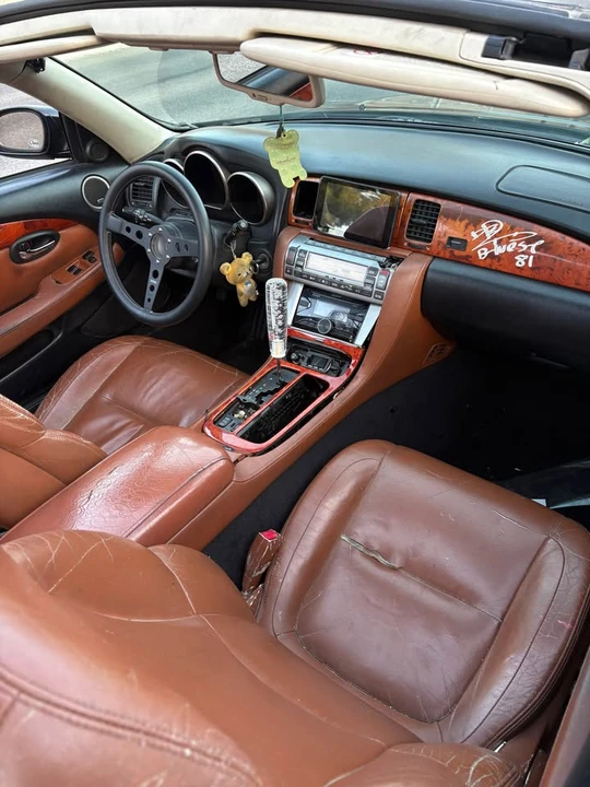 2003 Lexus SC430 - Image 10 of 13