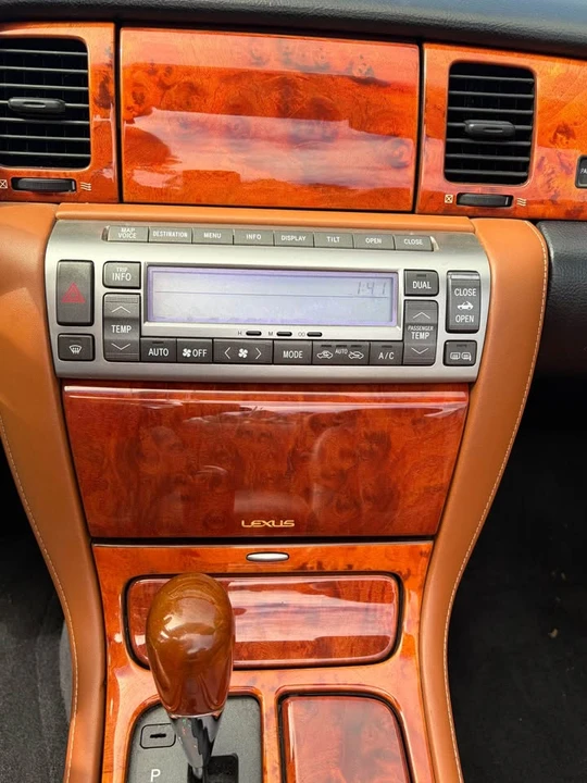 2003 Lexus SC430 - Image 5 of 6