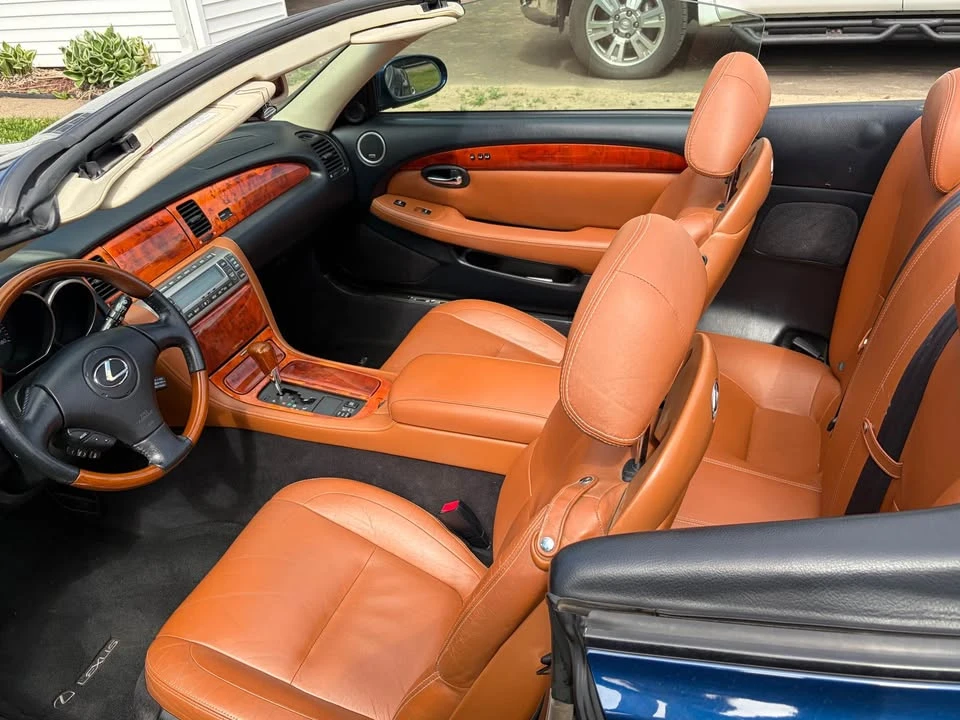 2003 Lexus SC430 - Image 4 of 6