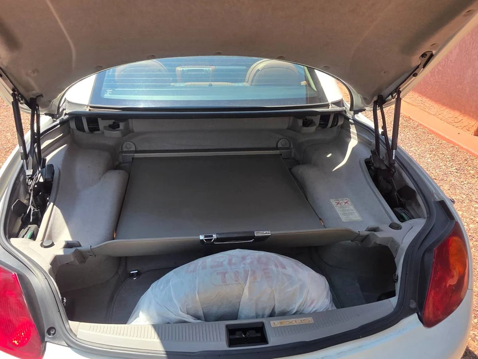 2003 Lexus SC430 - Image 19 of 24