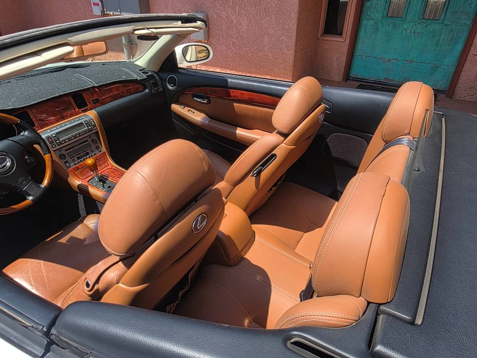 2003 Lexus SC430 - Image 23 of 24