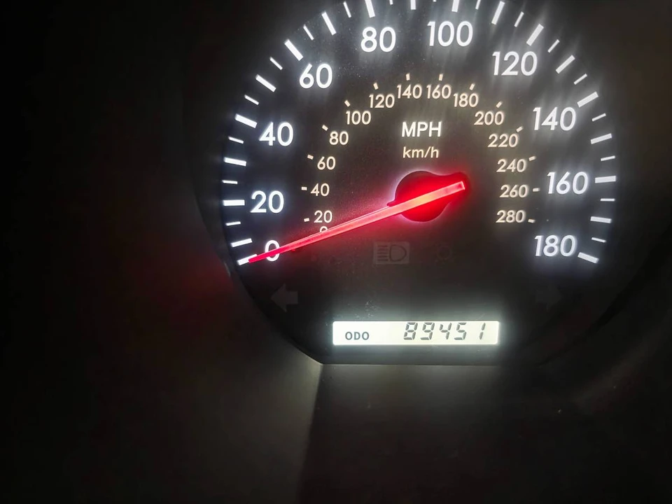 2003 Lexus SC430 - Image 16 of 24