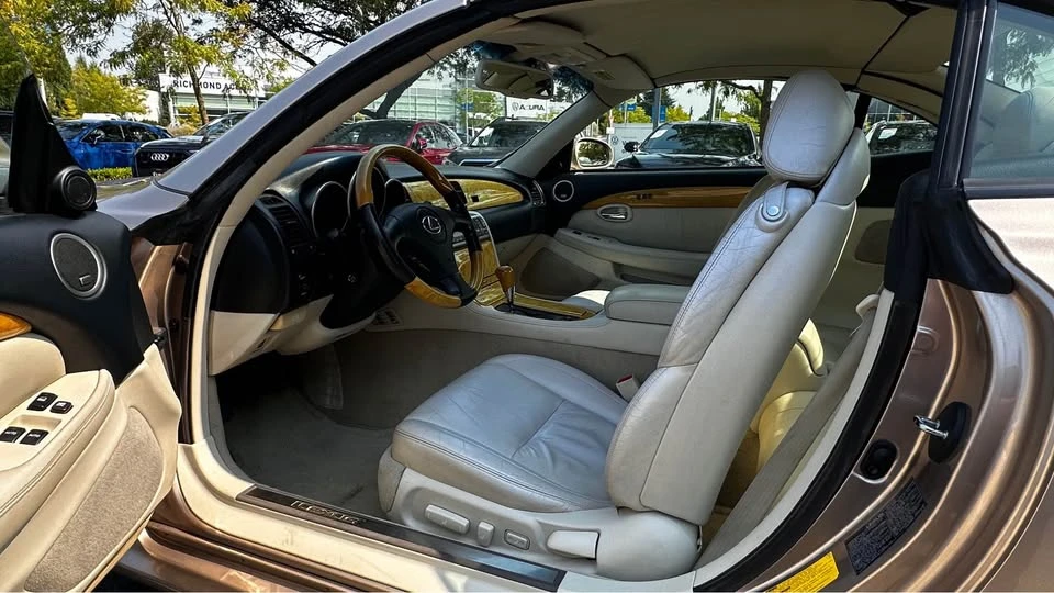 2003 Lexus SC430 - Image 5 of 7