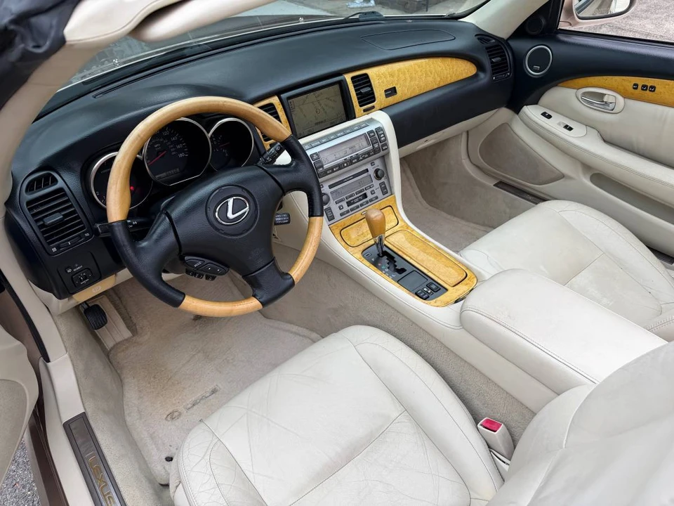 2003 Lexus SC430 - Image 6 of 16