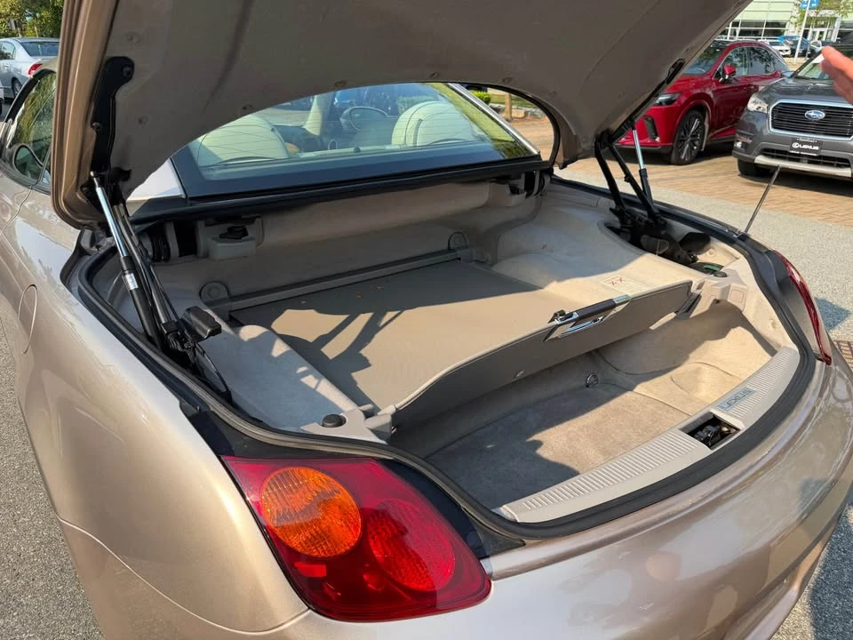 2003 Lexus SC430 - Image 10 of 10