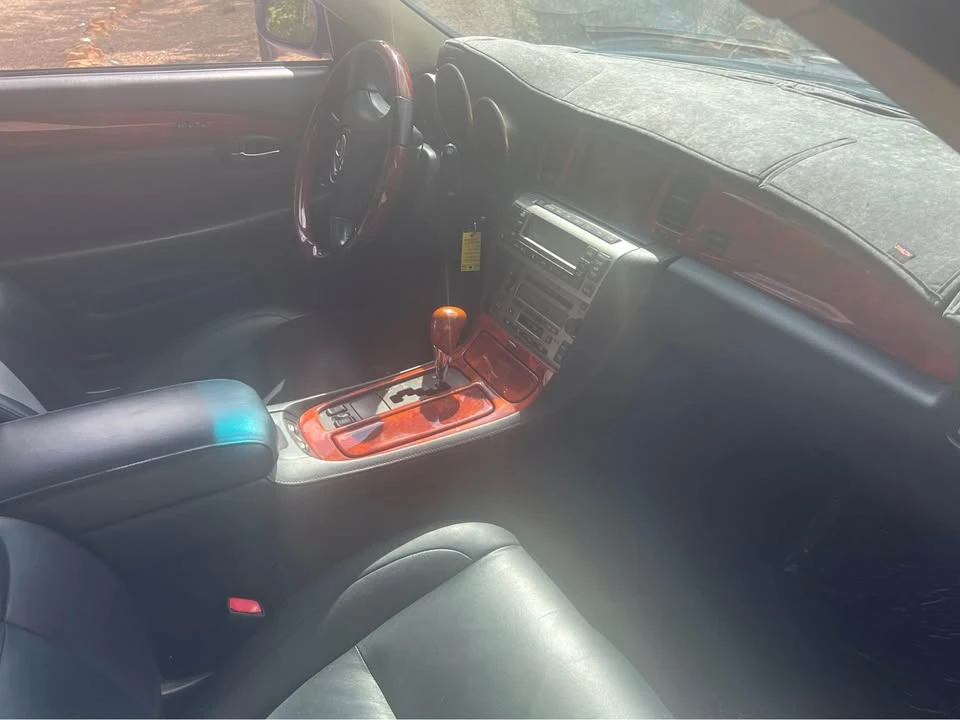 2003 Lexus SC430 - Image 7 of 9