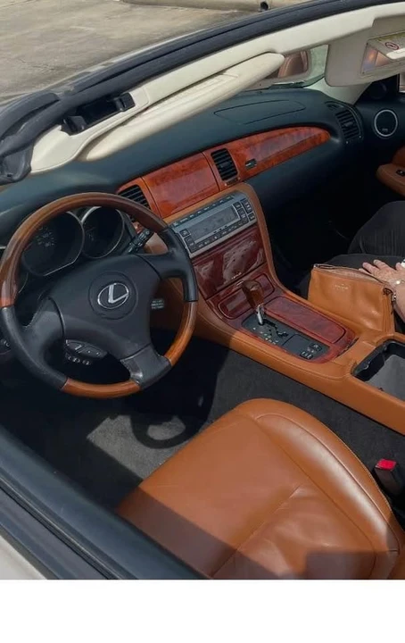 2003 Lexus SC430 - Image 3 of 3