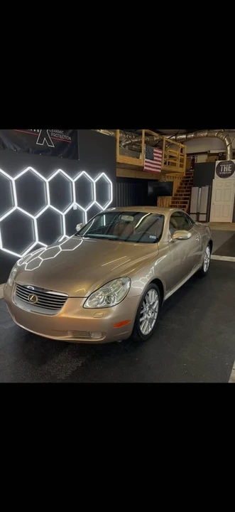 2003 Lexus SC430 - Image 2 of 3
