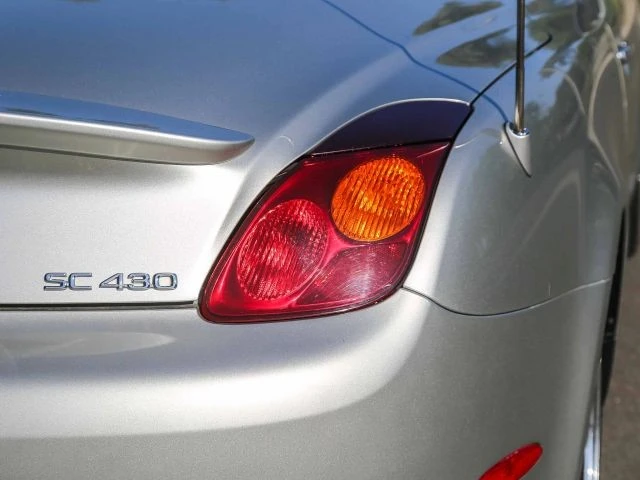 2003 Lexus SC430 - Image 13 of 21