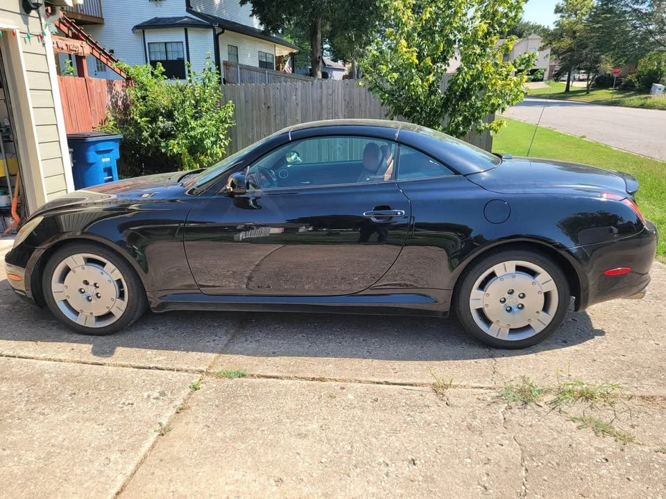 2003 Lexus SC430 - Image 2 of 15