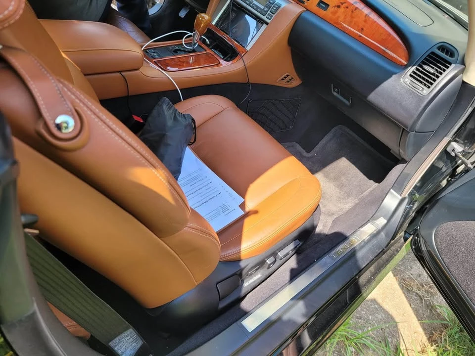 2003 Lexus SC430 - Image 11 of 15