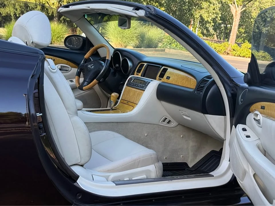 2003 Lexus SC430 - Image 13 of 14