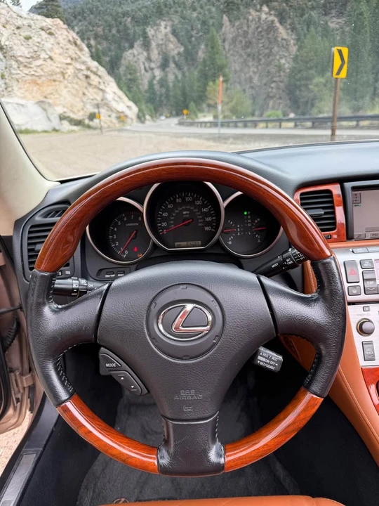 2003 Lexus SC430 - Image 15 of 20
