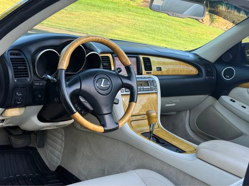 2003 Lexus SC430 - Image 11 of 14
