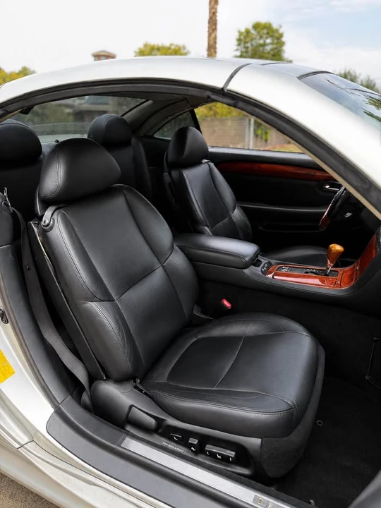 2003 Lexus SC430 - Image 10 of 20