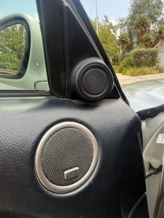 2003 Lexus SC430 - Image 12 of 20